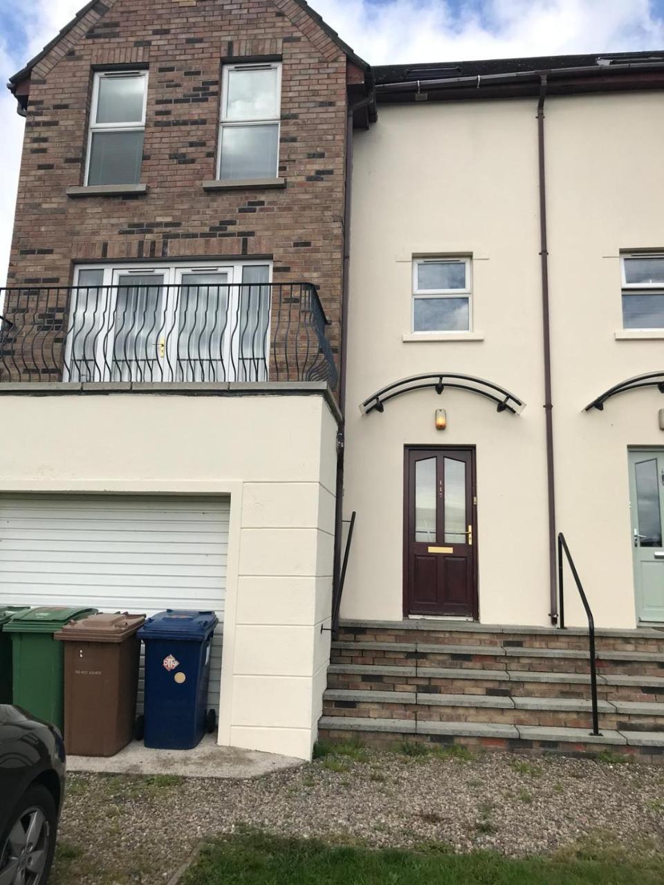 Lakelands 8383542 — Craigavon