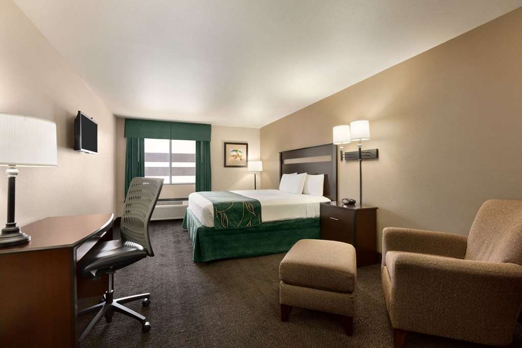 Travelodge by Wyndham Santa Teresa - photo 8