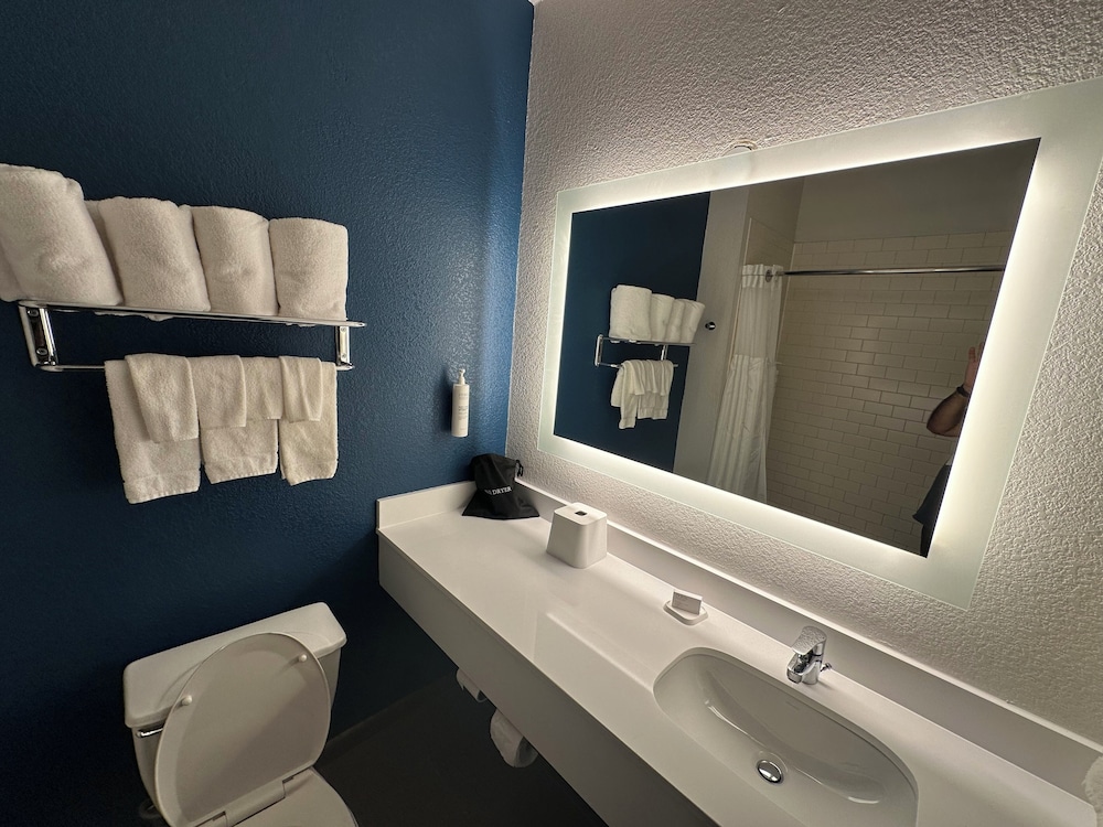 Spark by Hilton Round Rock - photo 24