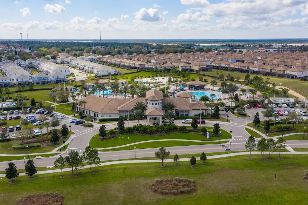 Upstay Championsgate Resort Home w Pool - photo 5
