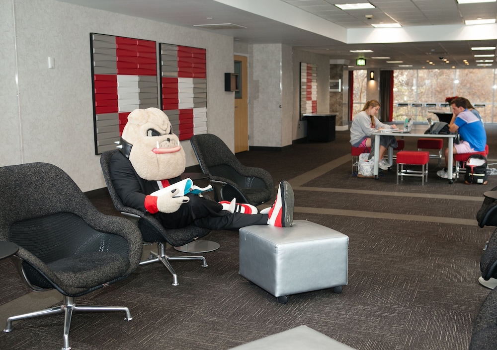 The University of Georgia Center for Continuing Education & Hotel - photo 74