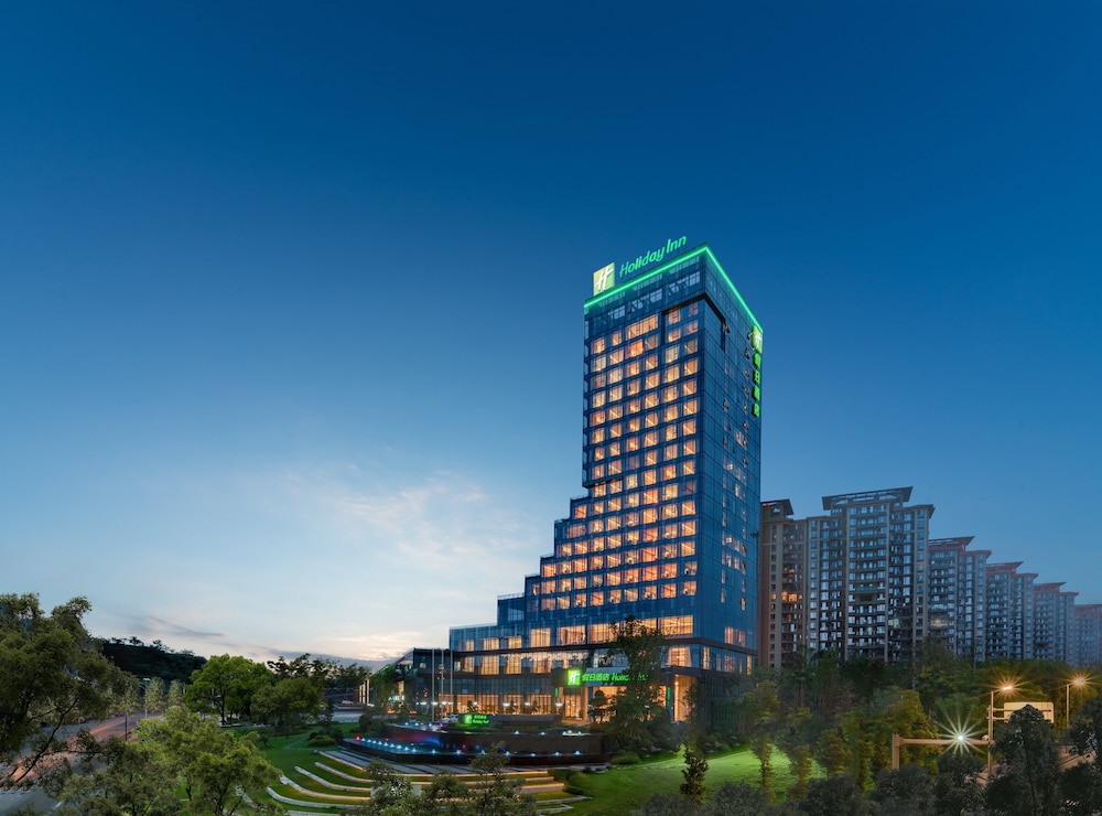 Holiday Inn Luzhou Longjian by IHG in Luzhou, People's Republic of China