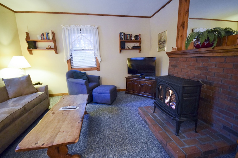 Stowe Cabins in the Woods - photo 27