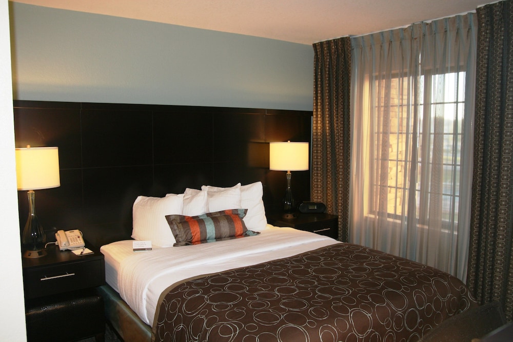 Staybridge Suites Woodland Hills by IHG - photo 10