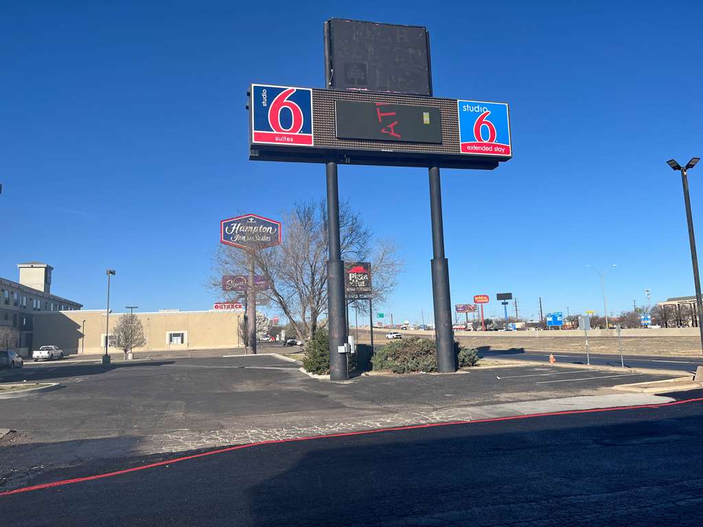 Fifth Season Inn & Suites - photo 23