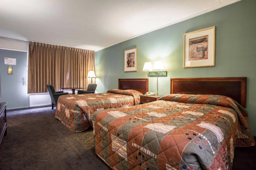 Way Inn and Conference Center - photo 4