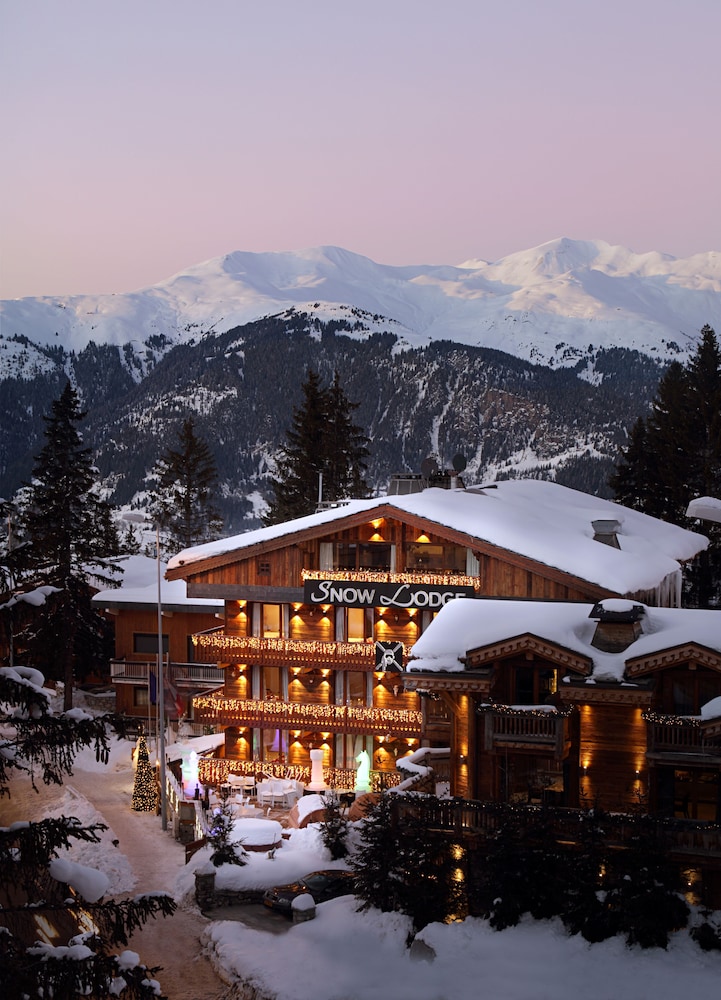 Snow Lodge Hotel Courchevel 1850 in Courchevel, France