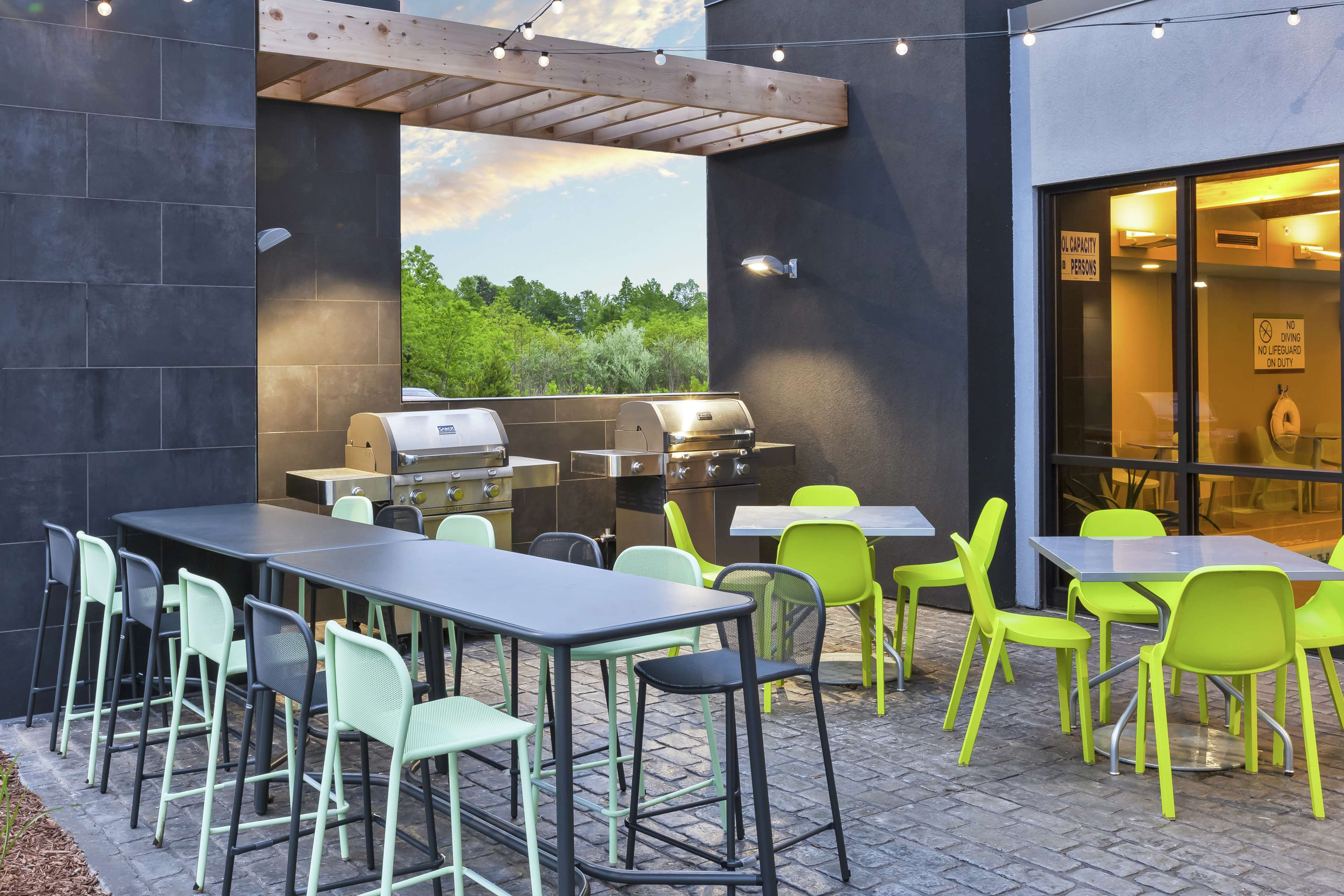 Home2 Suites by Hilton Holland - photo 12