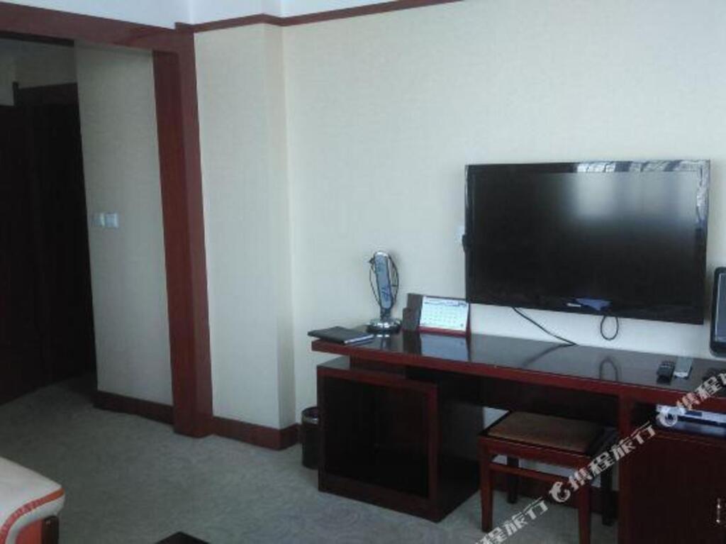 Jingyugong Hotel — hotel in Yitiaoshan