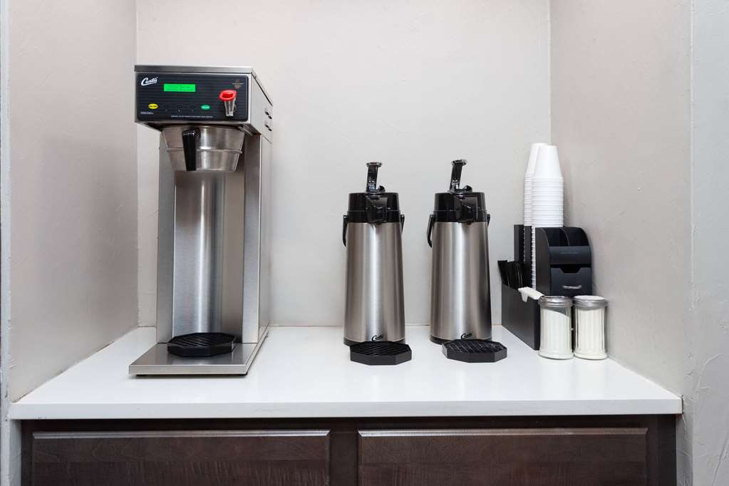 Travelodge by Wyndham Peoria - photo 33