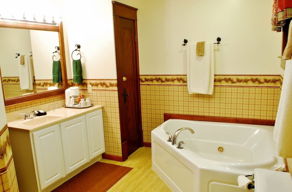 Arbor Hill Inn - photo 9