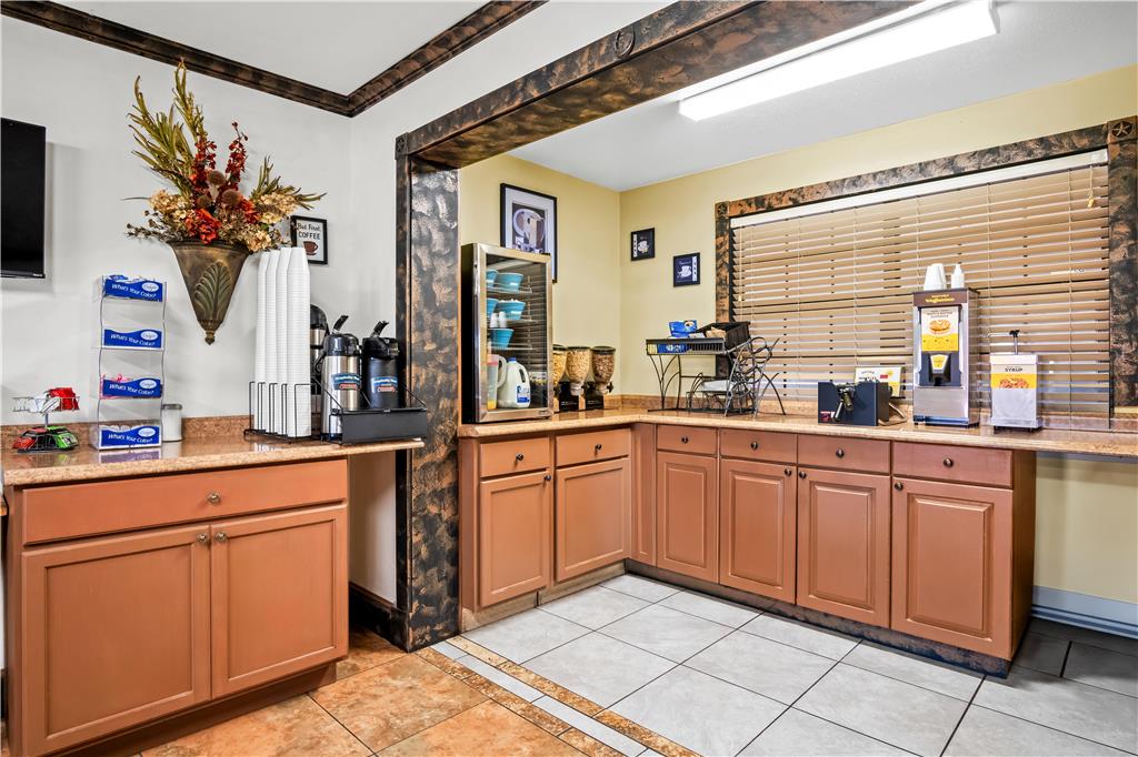 Americas Best Value Inn Midlothian Cedar Hill - photo 25