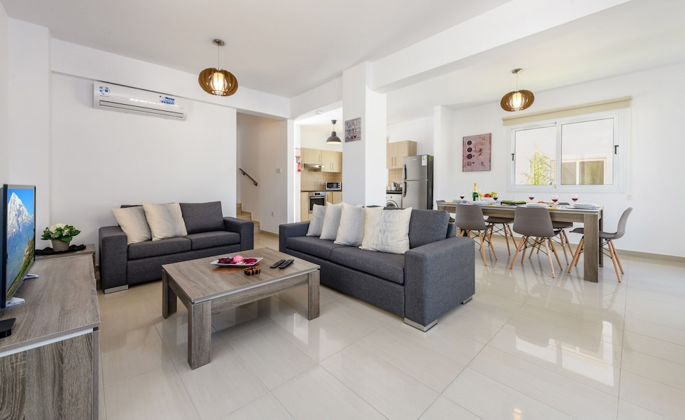 Nissini Villa 8 in Ayia Napa