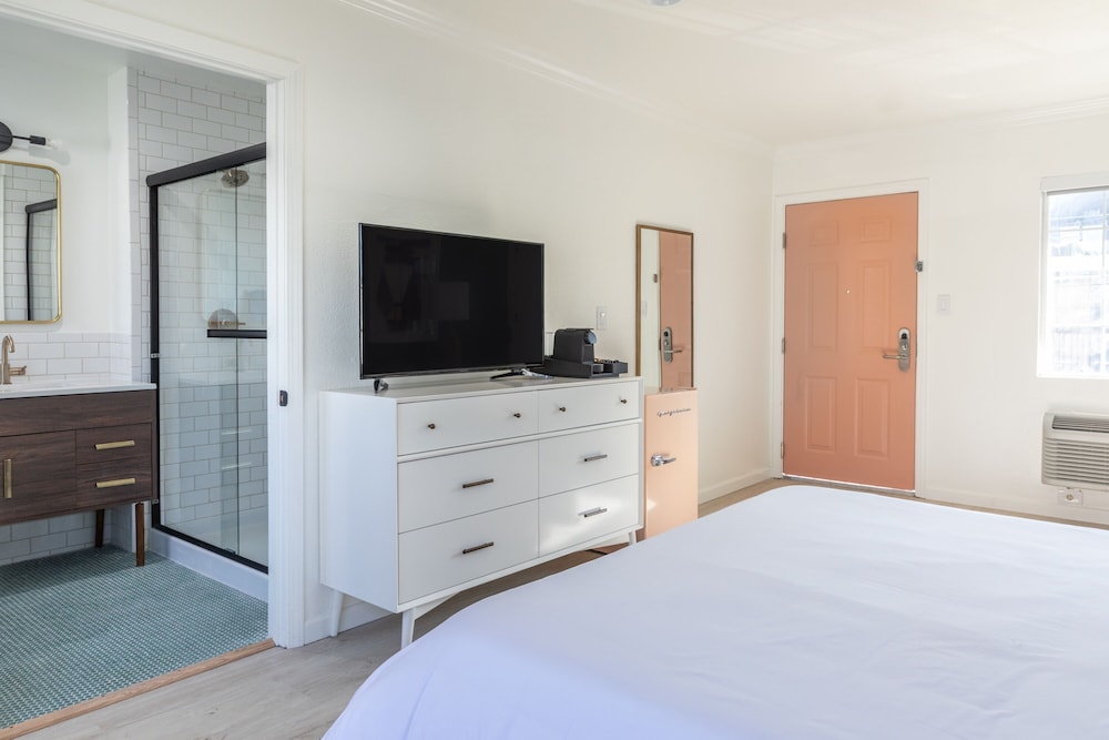 Signature Inn Oakland - photo 14