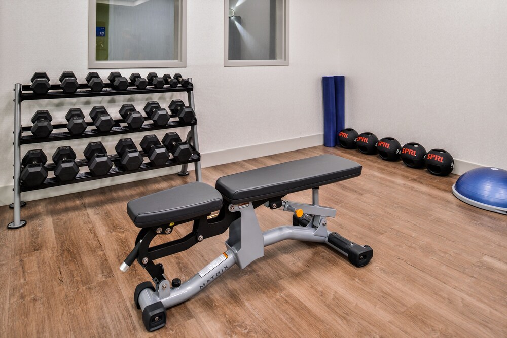 Holiday Inn Express & Suites Siloam Springs by IHG - photo 34