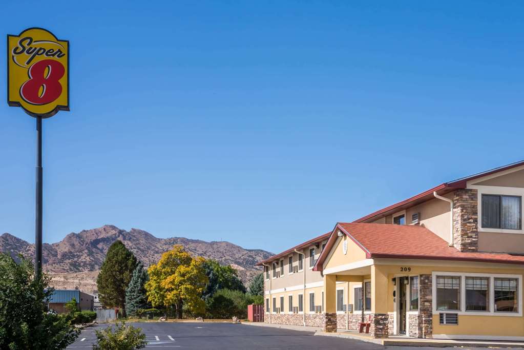 Super 8 by Wyndham Canon City - featured photo