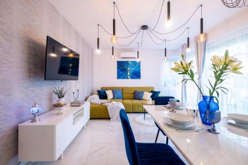 White Rose Hill Luxury Apartment Budapest — 4-Star Luxury Hotel in Budapest, Hungary