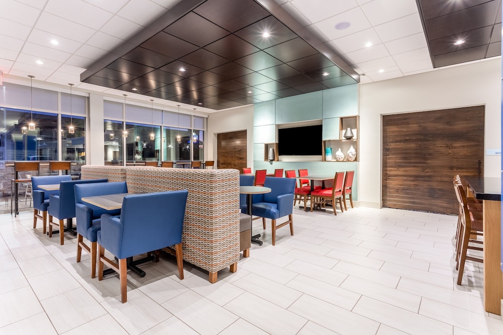 Holiday Inn Express & Suites Florence Cincinnati Airport by IHG - photo 26