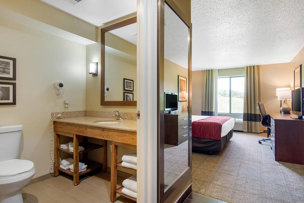 City Express by Marriott Milford Cooperstown - photo 23