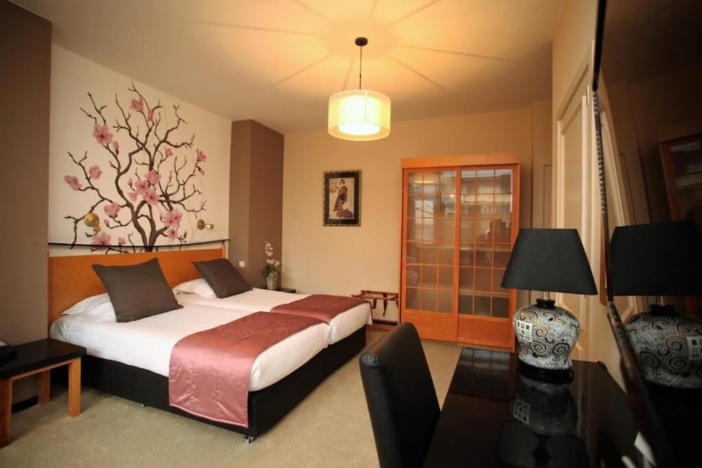 Hotel La Roseraie - last minute hotel in Wemmel