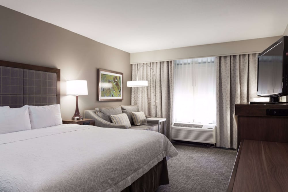 Hampton Inn & Suites Dallas DFW Airport North Grapevine - photo 13