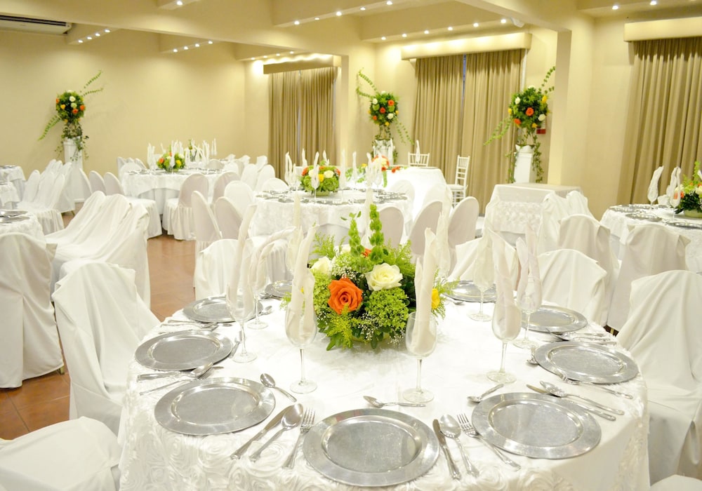 Indoor wedding