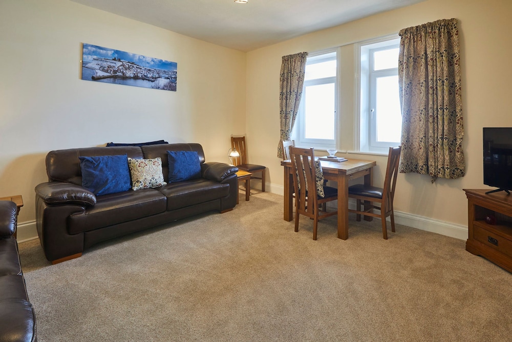 Host Stay The Garret Suite