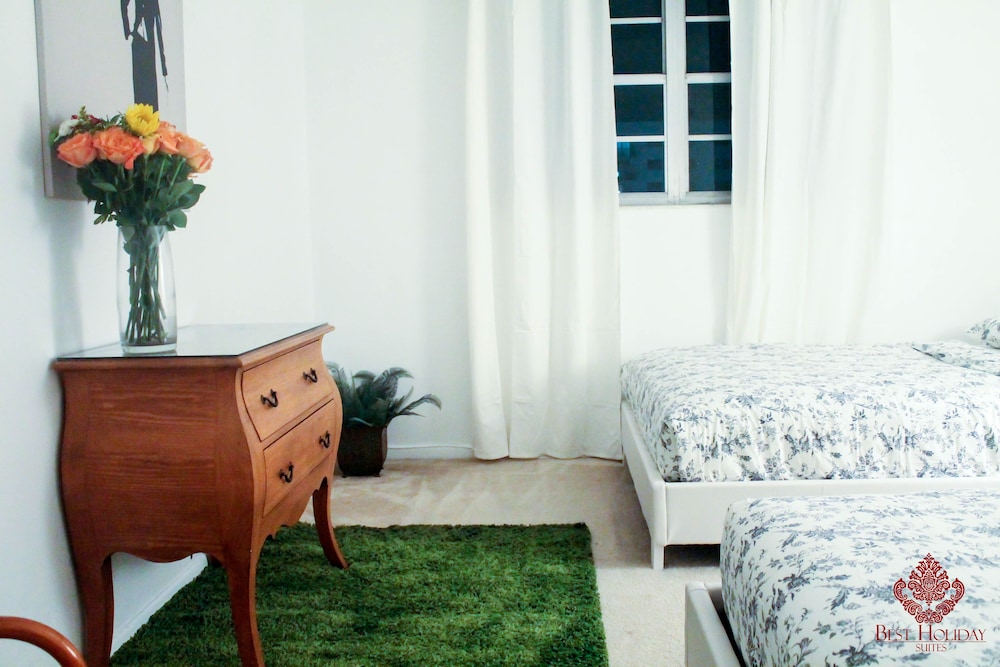 Sunny Isles Suites - photo 17