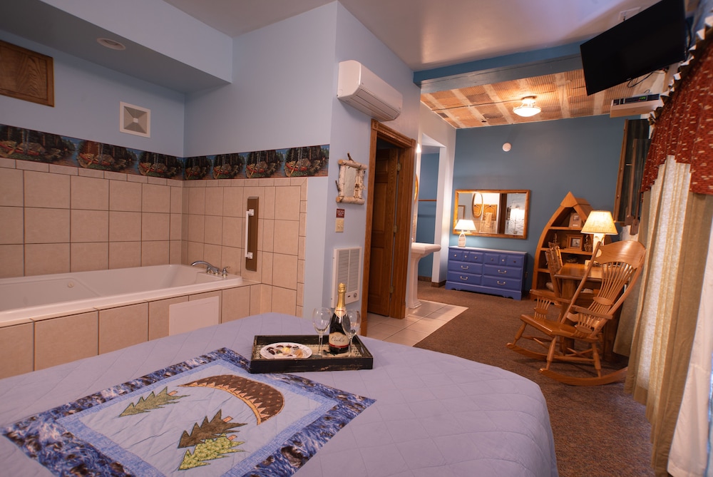 Stone Mill Hotel & Suites - photo 45