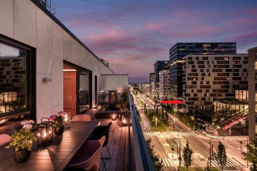 Spacious modern 3BR apartment at CENTRAL OSLO barcode — 4-Star Luxury Hotel in Oslo, Norway