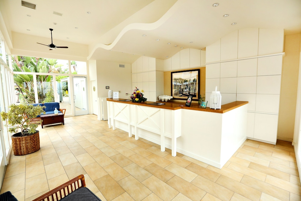 The Pavilion Hotel - photo 2