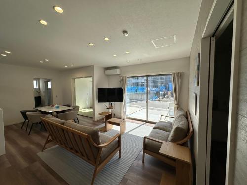 Chez Hilton in Ozu, Japan