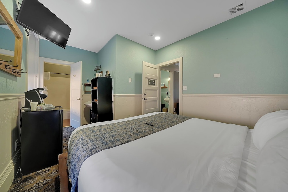 The Groveland Hotel - photo 48