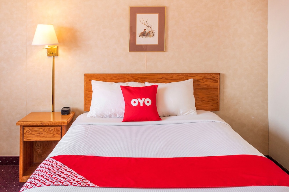 Oyo Hotel Shelby Mt Hwy 2 & I 15 - photo 11