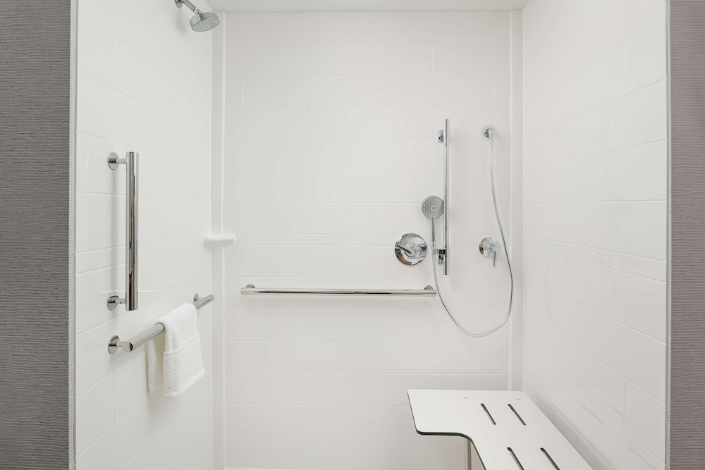 Hampton Inn Blue Ridge - photo 28