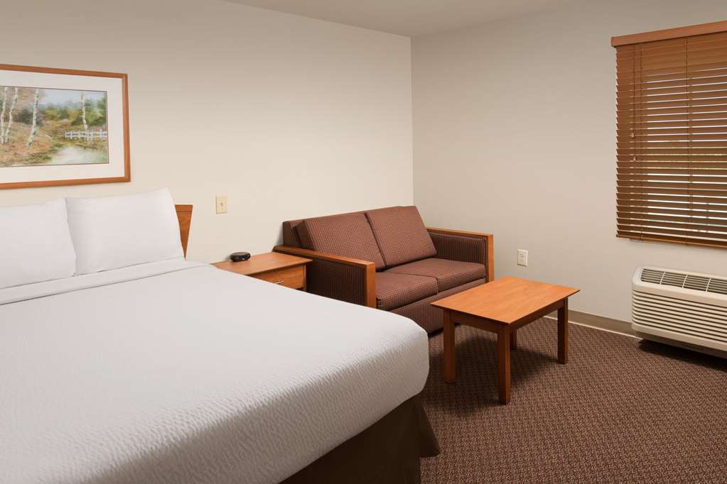 WoodSpring Suites Columbia Fort Jackson - photo 8
