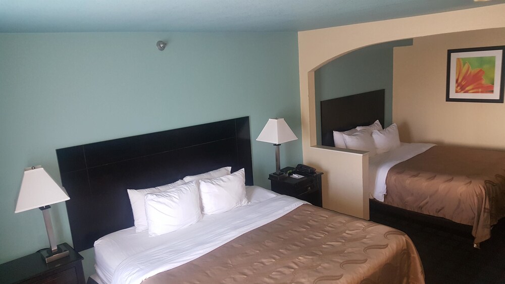 SureStay Plus Hotel by Best Western Blue Springs - photo 11