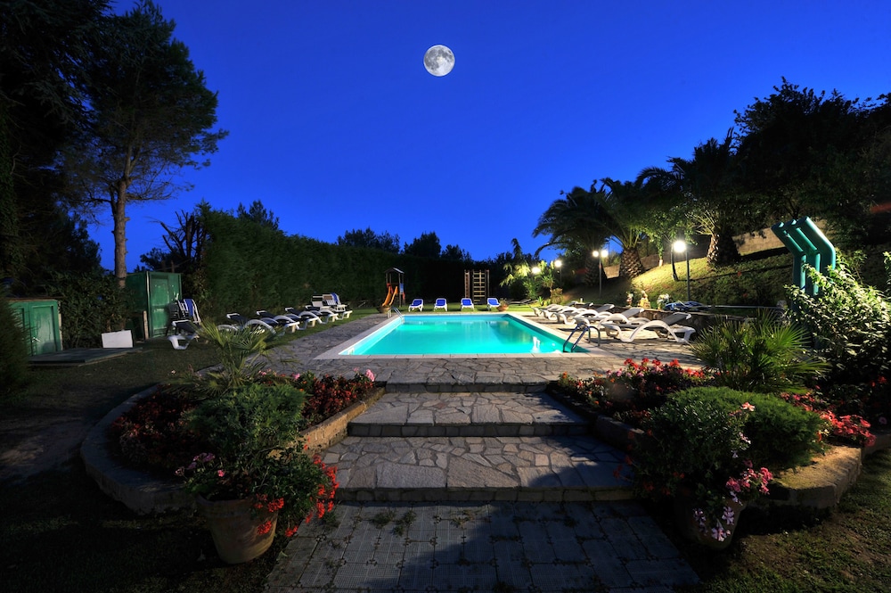 Hotel O Sole Mio — 4-Star Luxury Hotel in Massa Lubrense, Italy