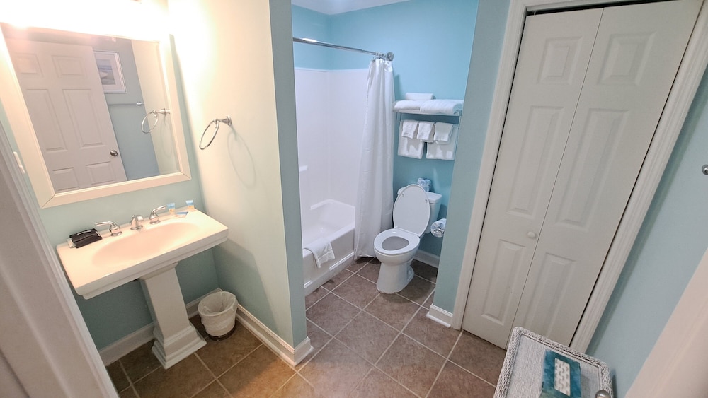 Saint Simons Inn by the Lighthouse - photo 163