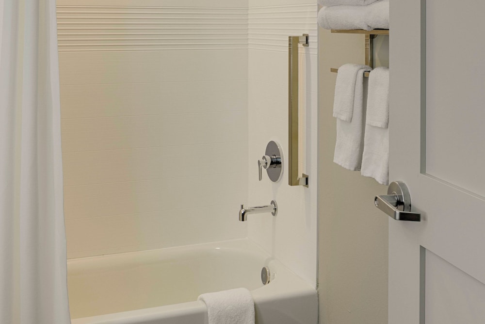 TownePlace Suites by Marriott Columbus Hilliard - photo 23