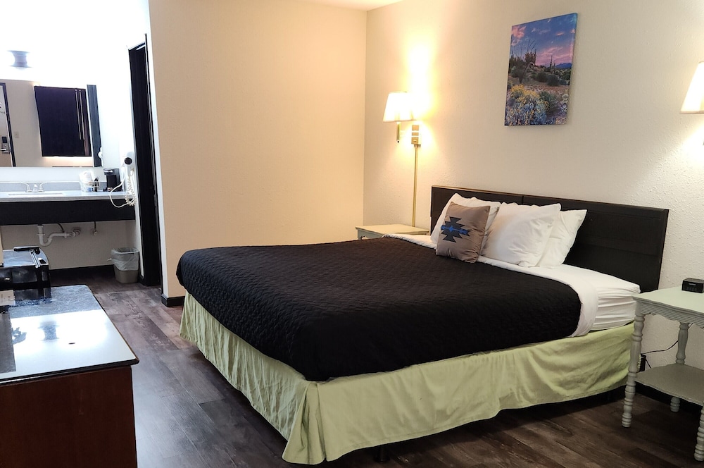 Cactus Inn & Suites - photo 15
