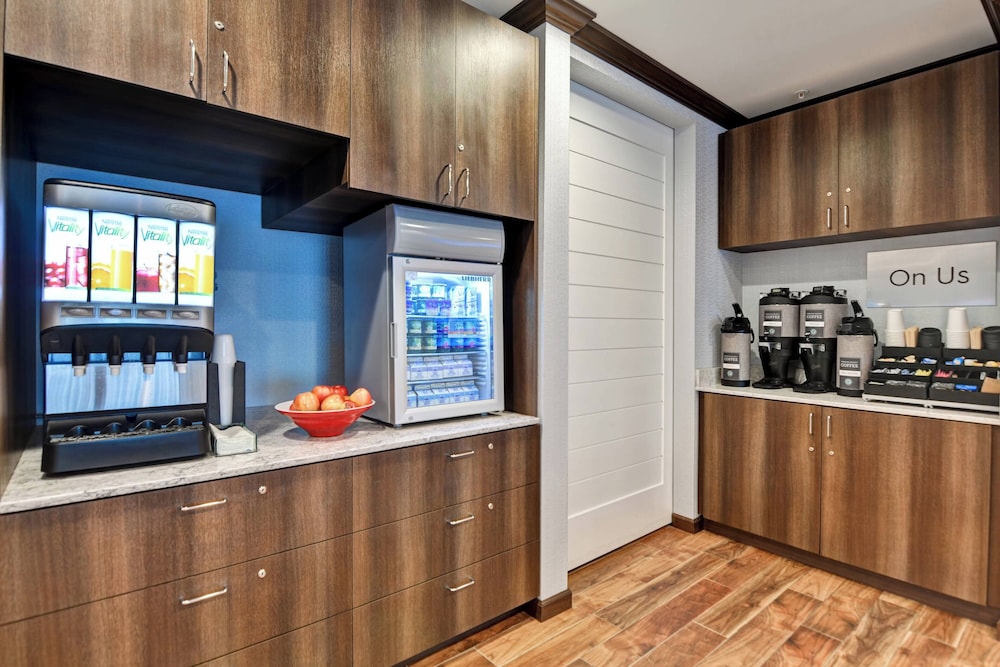 TownePlace Suites by Marriott Bridgewater Branchburg - photo 25