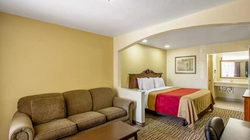 Super 8 by Wyndham Jackson MS - photo 33