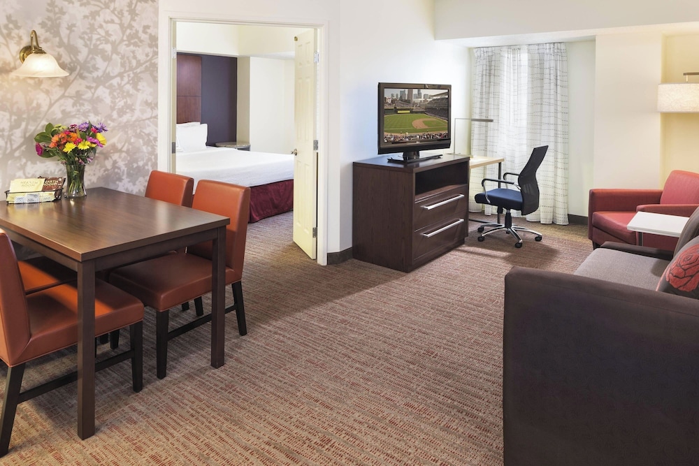 Residence Inn By Marriott Minneapolis Downtown - photo 11