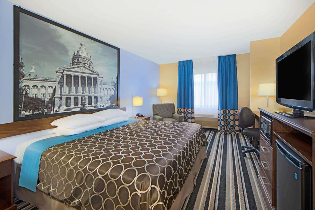Super 8 by Wyndham Fairfield - photo 8