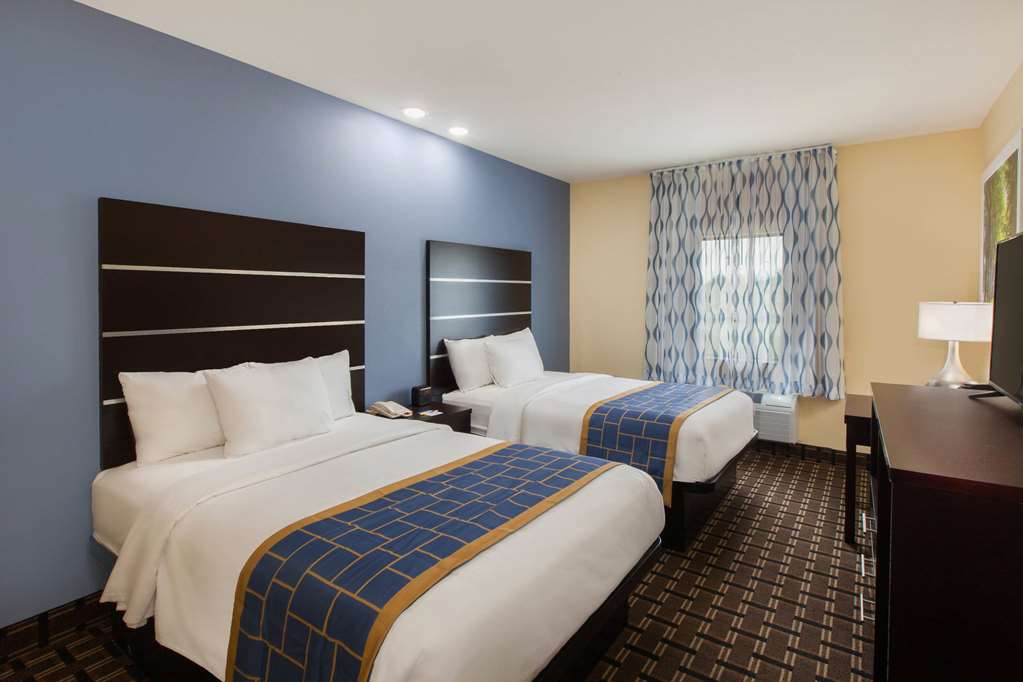 Days Inn by Wyndham Baton Rouge Airport - photo 13