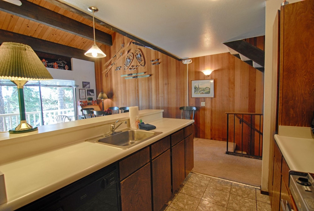 Vidor Village - photo 11