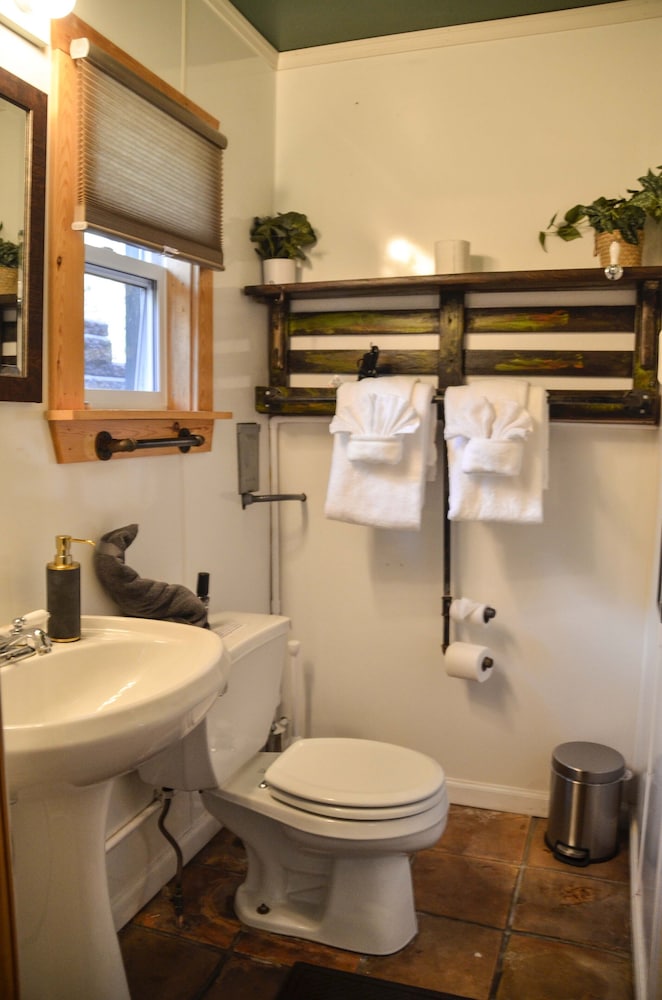 The Woolly Bugger Inn - photo 123