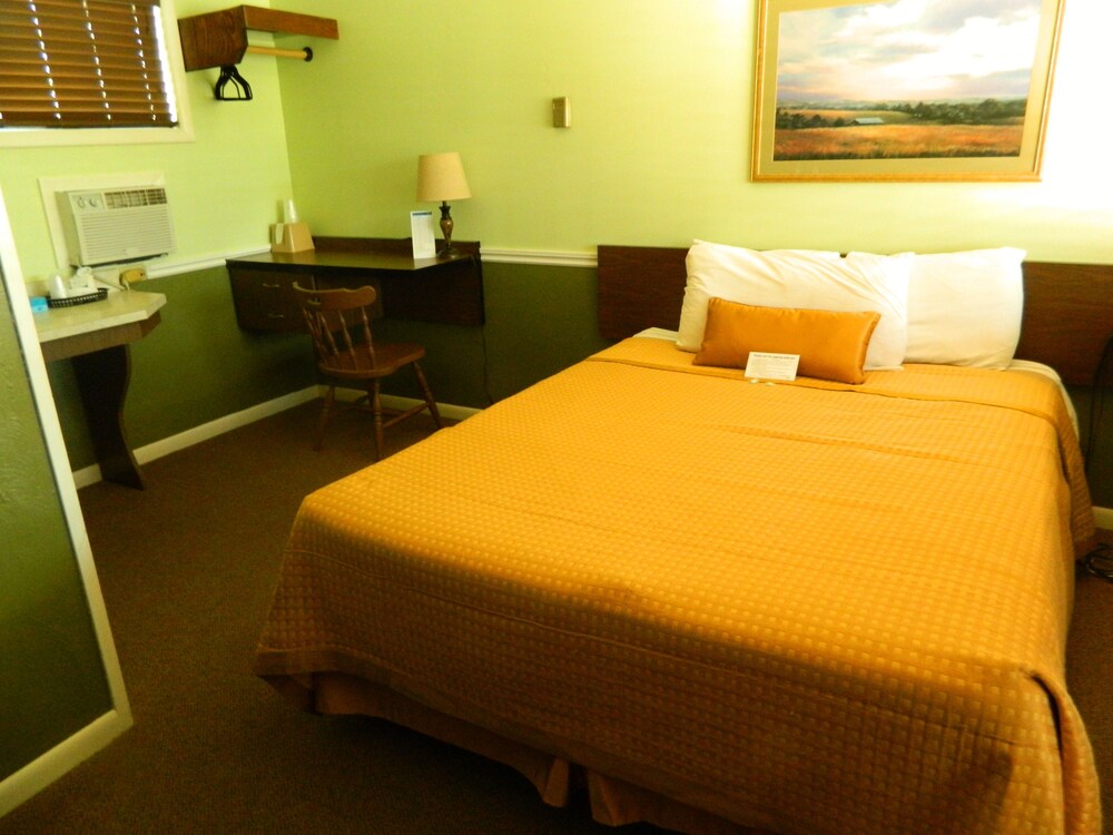 Country Motor Inn - photo 18