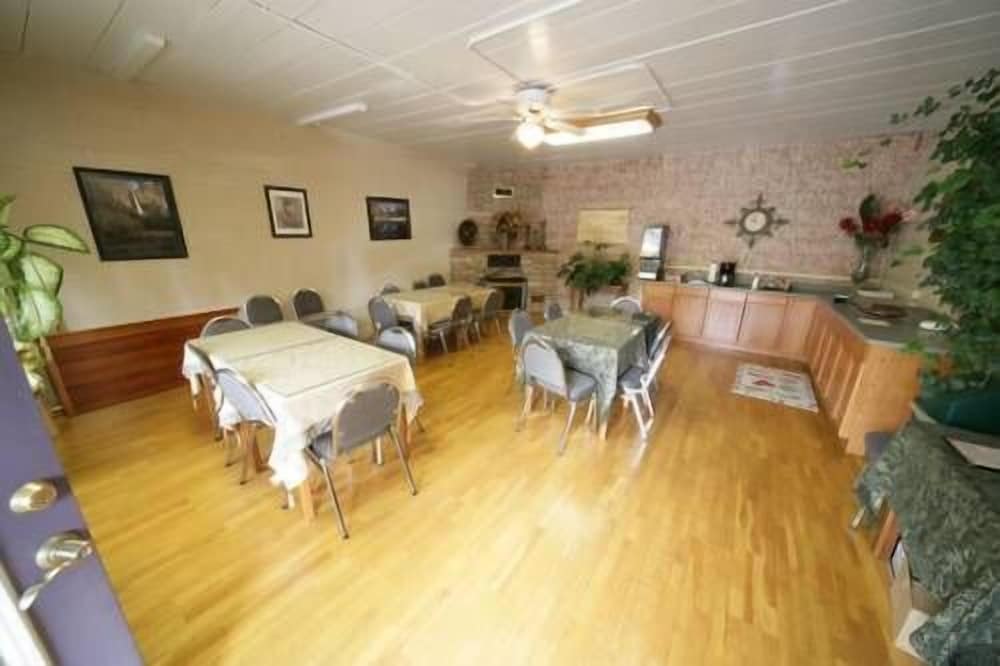 Rainbow Lodge and Inn - photo 44